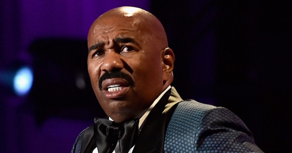 Steve Harvey Is Still Blaming Obama For Meeting With Trump
