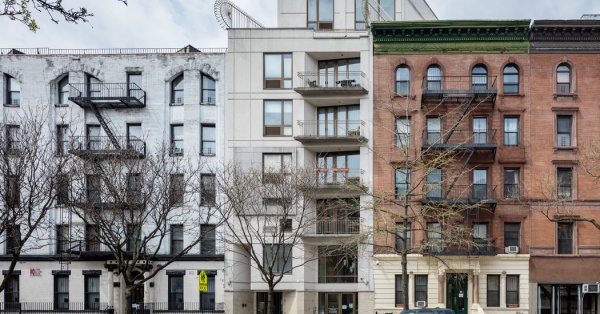 Empty Manhattan Apartments Reach Record Levels Landlords Slash Rent